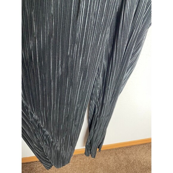 Vince Camuto Size XS Pleated Surplice Jumpsuit Black Long Sleeve Elastic Waist - Picture 8 of 16